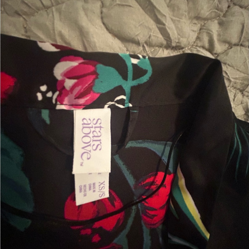 Stars Above Black Floral Wrap Robe - Picture 2 of 2